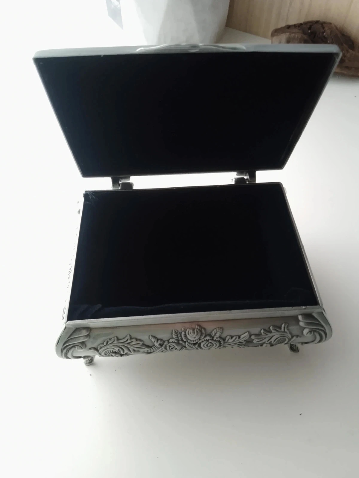 Coffre à bijoux en fer et pierre de cornaline – photo 5